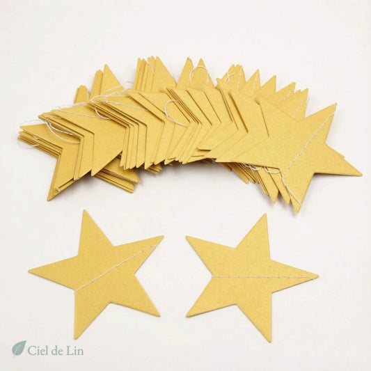Guirlande d’étoiles dorées décorative pour ciel de lit – Ciel de Lin